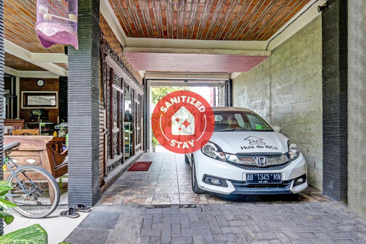 Oyo 90681 Huiz De Rico Guesthouse Syariah Γιογκιακάρτα Εξωτερικό φωτογραφία