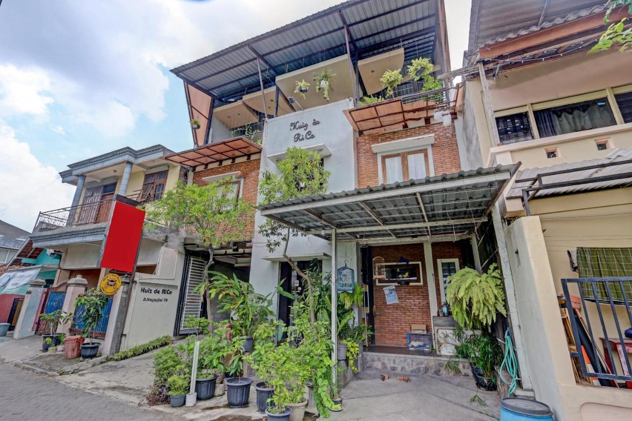 Oyo 90681 Huiz De Rico Guesthouse Syariah Γιογκιακάρτα Εξωτερικό φωτογραφία