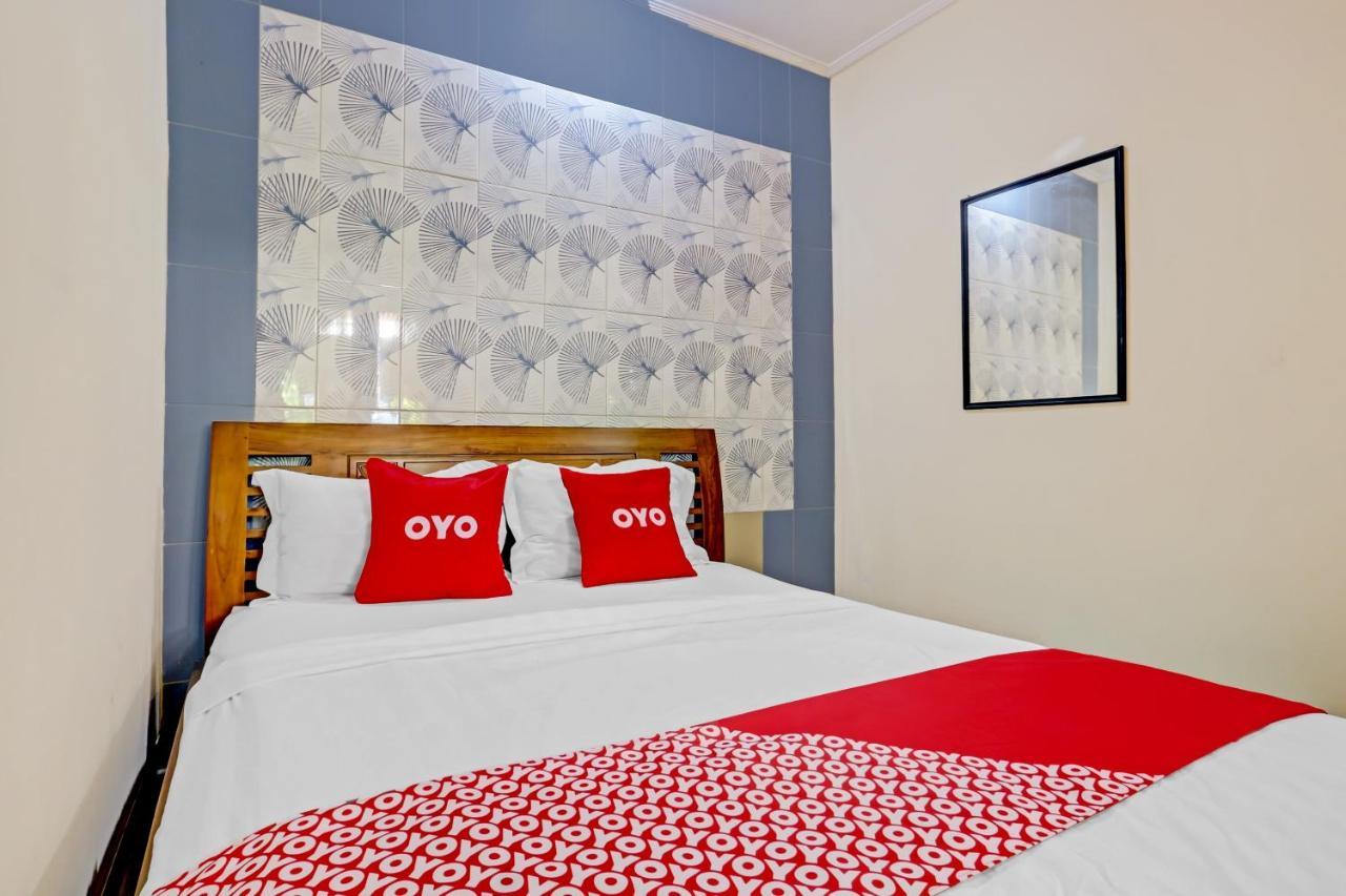 Oyo 90681 Huiz De Rico Guesthouse Syariah Γιογκιακάρτα Εξωτερικό φωτογραφία
