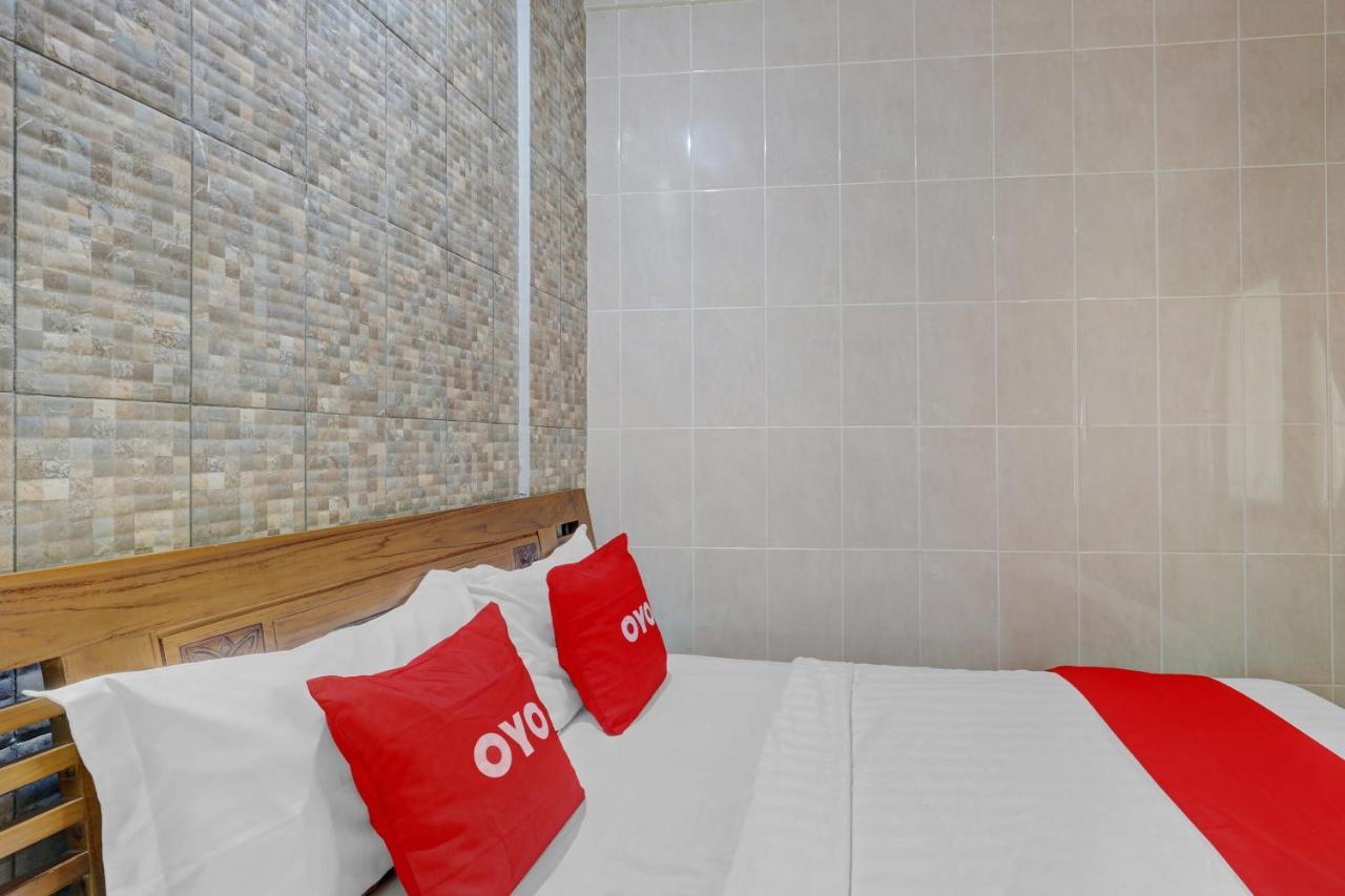 Oyo 90681 Huiz De Rico Guesthouse Syariah Γιογκιακάρτα Εξωτερικό φωτογραφία
